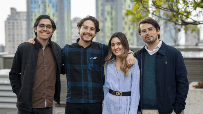 El bogotano detrás de un guante para controlar el Parkinson, resaltado por el MIT en Latinoamérica - -- Las2orillas El bogotano detrás de un guante para controlar el parkinson, resaltado por el MIT en Latinoamérica