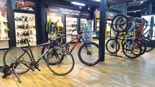 Así logró Carlos Ballesteros, el dueño de Bike House, convencer a la japonesa Shimano para unirse a su marca Cliff - -- Las2orillas - Así logró Carlos Ballesteros, el dueño de Bike House, convencer a la japonesa Shimano para unirse a su marca Cliff