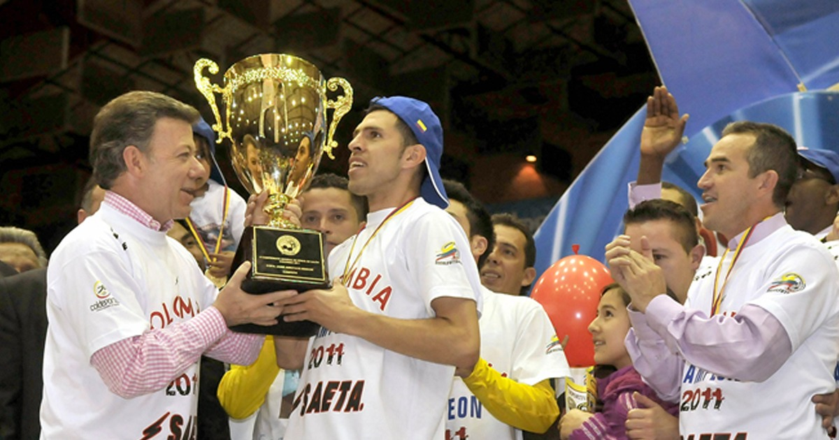 La historia de Saeta, la pequeña marca colombiana que viste a la selección Haití que vuelve al Mundial - -- Las2orillas Saeta