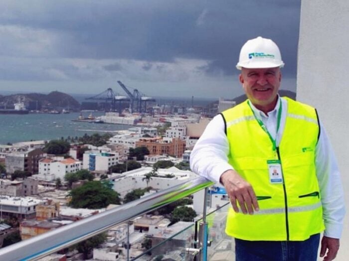  - Un español nacido en Cuba tiene marchando el Puerto de Santa Marta que logró la mayor descarga de maíz importada de EEUU