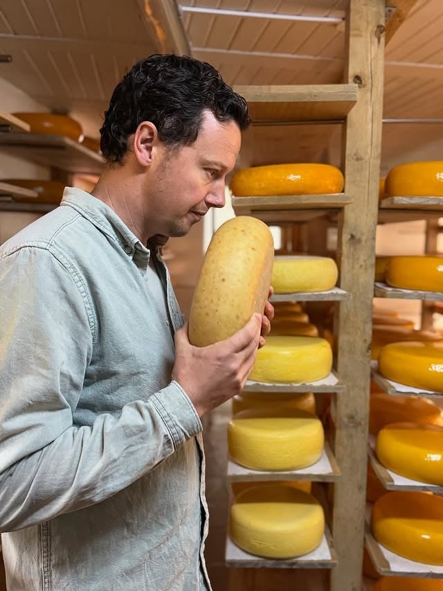 El holandés que cambió Europa por Colombia y terminó creando uno de los mejores quesos del mundo - -- Las2orillas El holandés que cambió Europa por Colombia y terminó creando uno de los mejores quesos del mundo