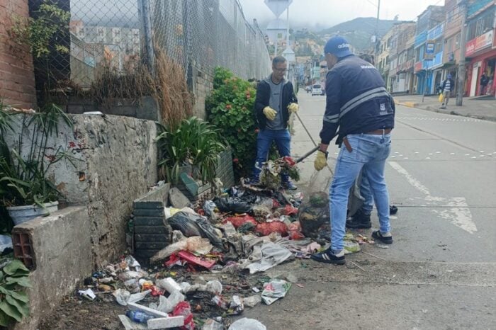 Cómo se han recuperado cientos de puntos críticos de acumulación de basuras en el oriente de Bogotá - -- Las2orillas puntos críticos
