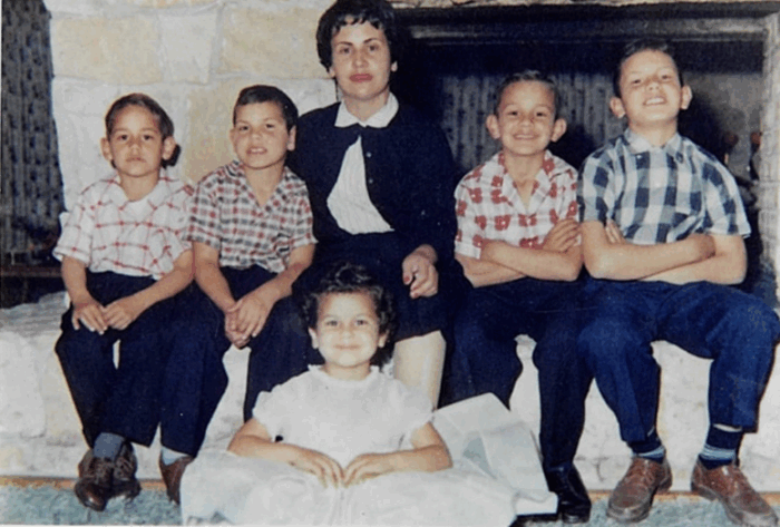 Cuatro ediciones, miles de ejemplares vendidos: el por qué del éxito holandés del libro ‘Los Pizarro’ - -- Las2orillas - Cuatro ediciones, miles de ejemplares vendidos: el por qué del éxito holandés del libro ‘Los Pizarro’