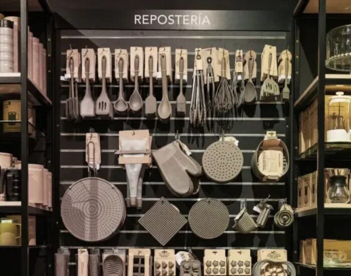 La paisa que convirtió la venta de objetos para casa y cocina en el garaje de su casa un emporio que va para 5 países - -- Las2orillas Productos de cocina