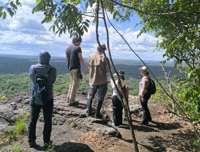 La pelea contra la deforestación de la Amazonía logró juntar sacerdotes católicos, pastores cristianos y protestantes - -- Las2orillas - La pelea contra la deforestación de la Amazonía logró juntar sacerdotes católicos, pastores cristianos y protestantes