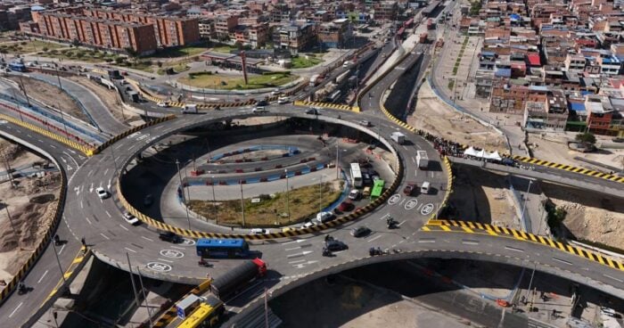  - Espaldarazo de Sergio Díaz-Granados a la Alcaldía de Galán: la CAF será aliada en el plan de obras de Bogotá