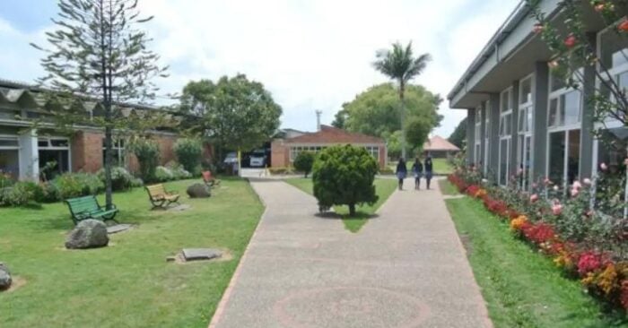  - El colegio La Presentación de Sans Façon cerró sus puertas igual que 35 colegios más este año no recibirán alumnos