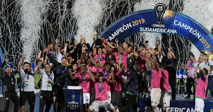 Qué hace Michel Deller, un empresario ecuatoriano, comprando equipos del futbol en Colombia 