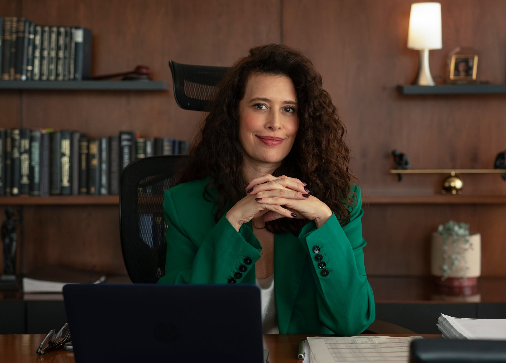 Así fue como Caracol y Netflix lograron el regreso de Víctor Mallarino y Angie Cepeda a la actuación - -- Las2orillas Así fue como Caracol y Netflix lograron el regreso de Víctor Mallarino y Angie Cepeda a la actuación