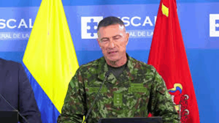  - Con salario superior a los .7 millones y más ventajas el Comandante del ejército lanzó campaña para reclutar jóvenes