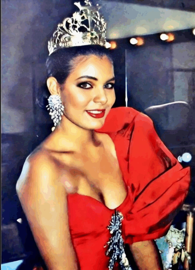 Los duros golpes a María Mónica Urbina que empieza a tener calma con la inocencia del Ñeñe Hernández - -- Las2orillas.co: Historias, voces y noticias de Colombia María Mónica Urbina, esposa del Ñeñe Hernández, quien se vio envuelto en nexos con Uribe e Iván Duque