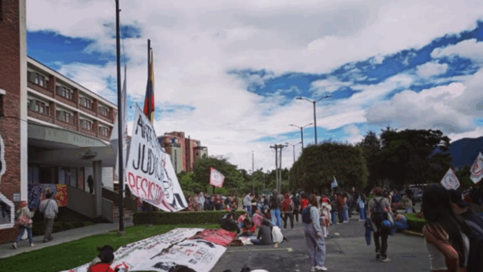  - Desbandada de directivos de la Universidad Nacional de Medellín por el regreso de Ismael Peña a la rectoría