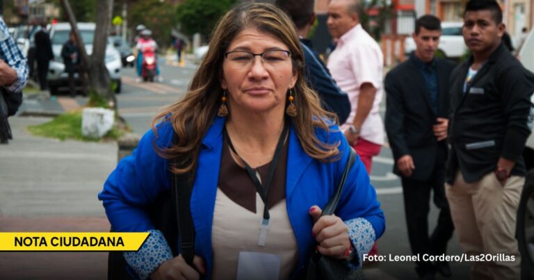  - El problema no es que una exesposa de "tirofijo" hable en la EAFIT, el problema es que no sepan escucharla