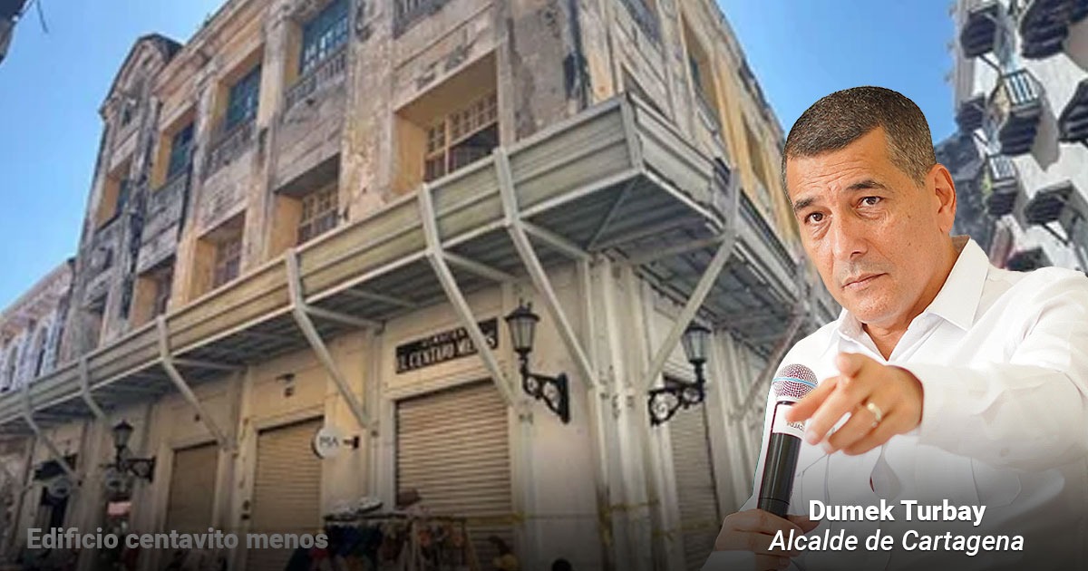  - Centavo Menos, uno de los antiguos edificios del Centro Histórico de Cartagena que está a punto de colapsar