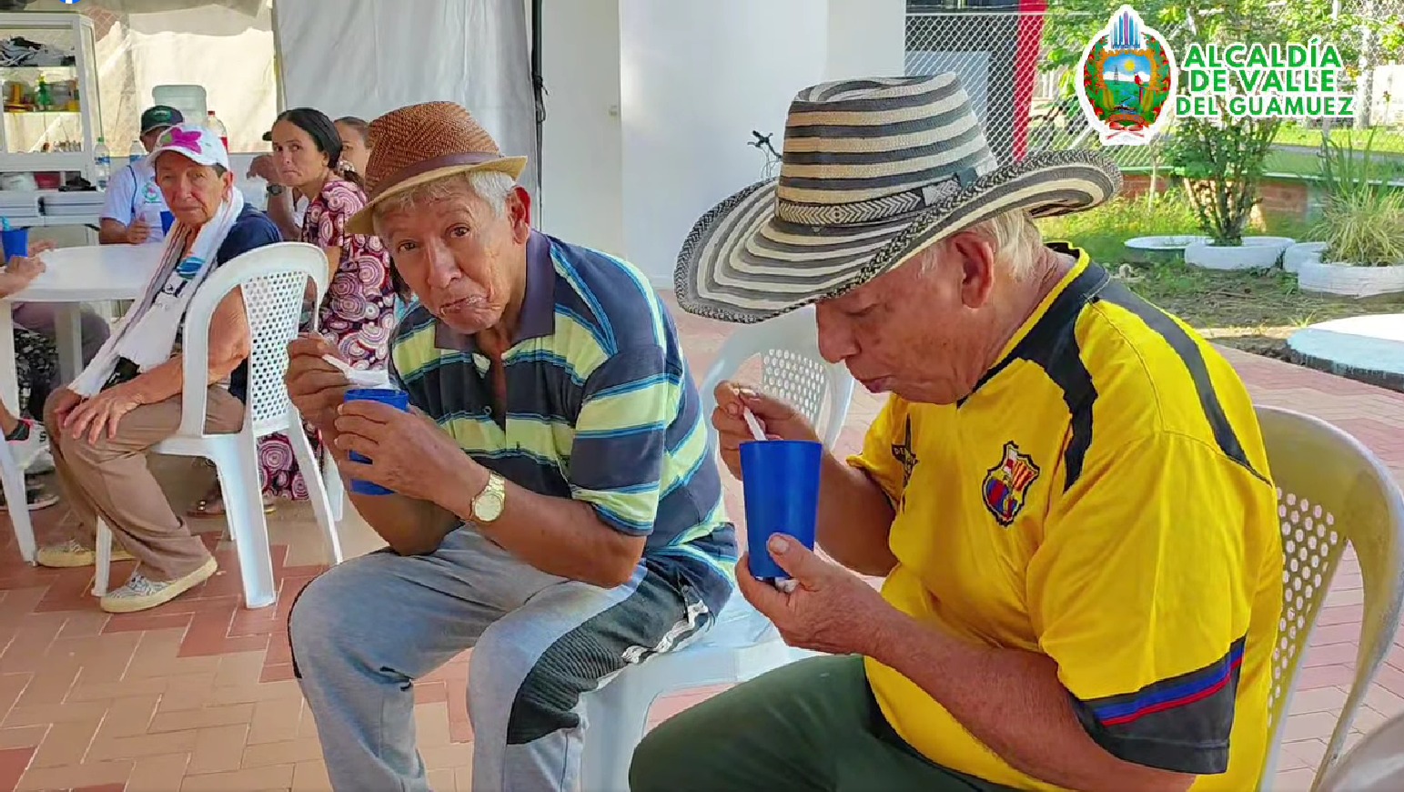 ¡La vida mía es venir acá!: 5.000 historias que transforman la soledad en alegría en los Centros Vida - -- Las2orillas.co: Historias, voces y noticias de Colombia los Centros Vida