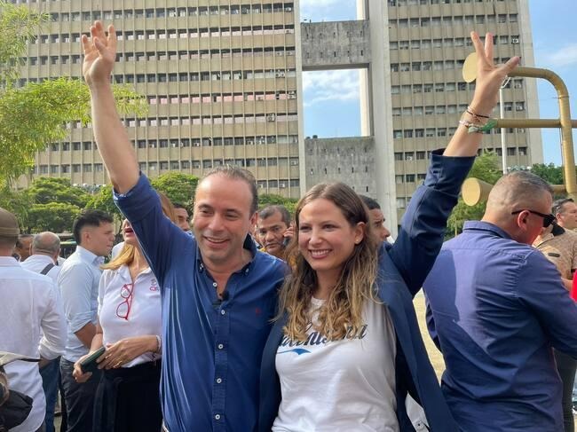 Diana Rojas, la caleña a la que dos candidatos presidenciales le pidieron ser fórmula vicepresidencial - -- Las2orillas.co: Historias, voces y noticias de Colombia Alejandro Eder y Diana Rojas