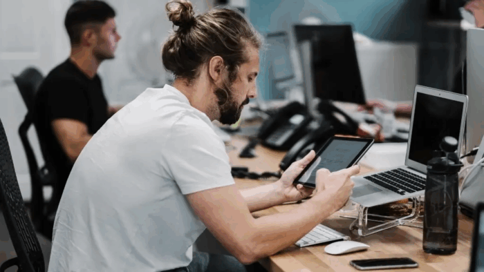  - Las 5 carreras profesionales que le pueden asegurar un buen puesto en el exterior ¿Cuáles son?