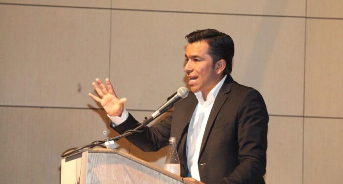  - Seis gobernadores y dos poderosos alcaldes llevaron a sus parientes y socios políticos al Congreso