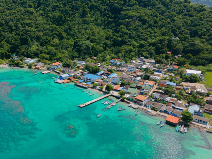 El último rincón de Colombia con playas bancas y aguas cristalinas que se unen con el cielo Sapzurro