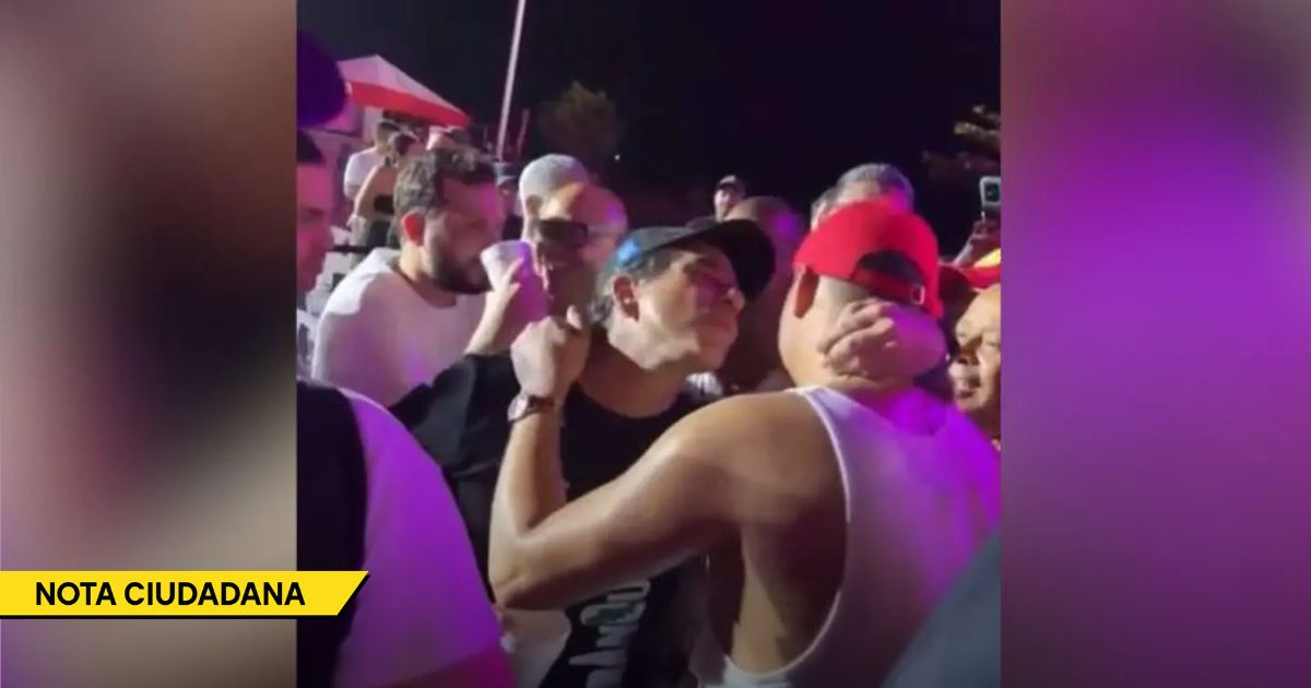  - El beso de Alejandro Char a Elder Dayán tiene a los barranquilleros pidiendo un examen psiquiátrico para su alcalde