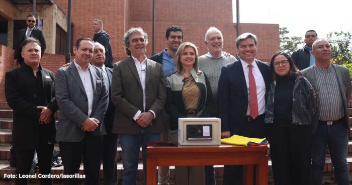  - La voltereta de Mauricio Pava que pasó de ser el abogado de Benedetti, Petro y Sarabia a la campaña de Fajardo