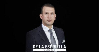 En medio de la campaña presidencial con De La Espriella en la carrera, su bufete escoge un nuevo director