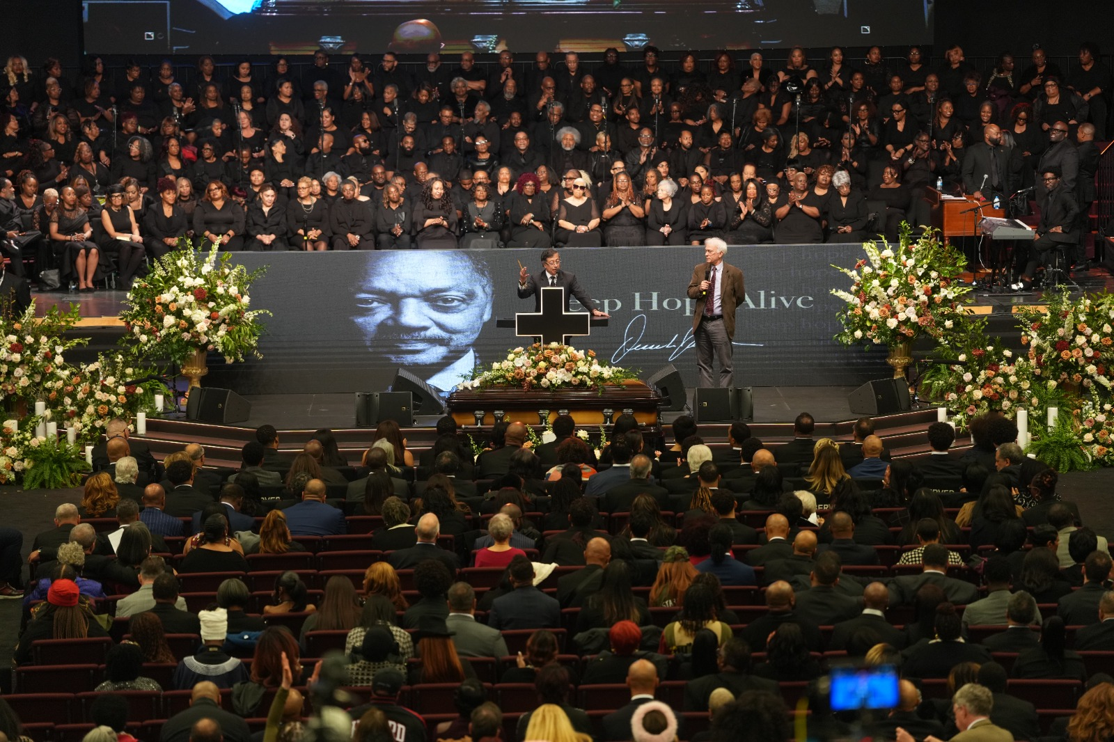 La verdadera historia del viaje de Petro a Chicago al funeral de Jessie Jackson al que Verónica Alcocer no fue - -- Las2orillas.co: Historias, voces y noticias de Colombia - La verdadera historia del viaje de Petro a Chicago al funeral de Jessie Jackson al que Verónica Alcocer no fue