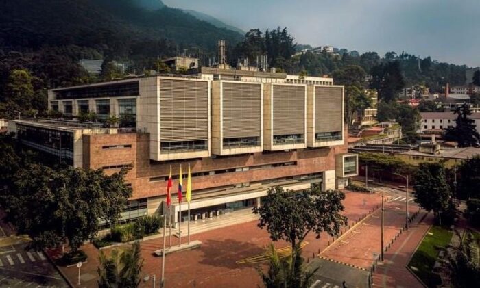  - Las 5 universidades más ricas de Colombia con patrimonios superiores a 1 billón de pesos