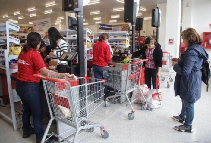 Tiendas D1, los Santo Domingo