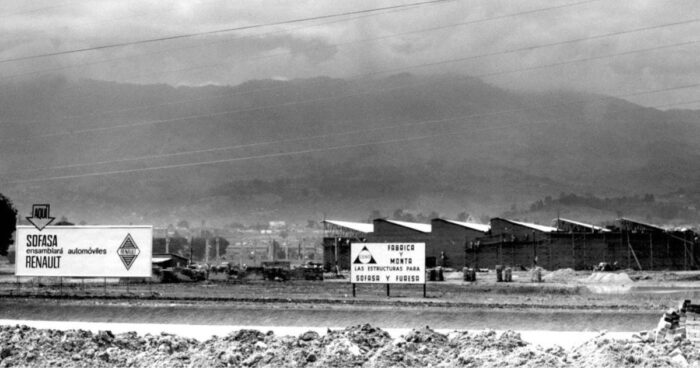  - Sanautos: el mega concesionario que hace 70 años arrancó en un local de Bucaramanga y hoy vende carros en 20 ciudades del país