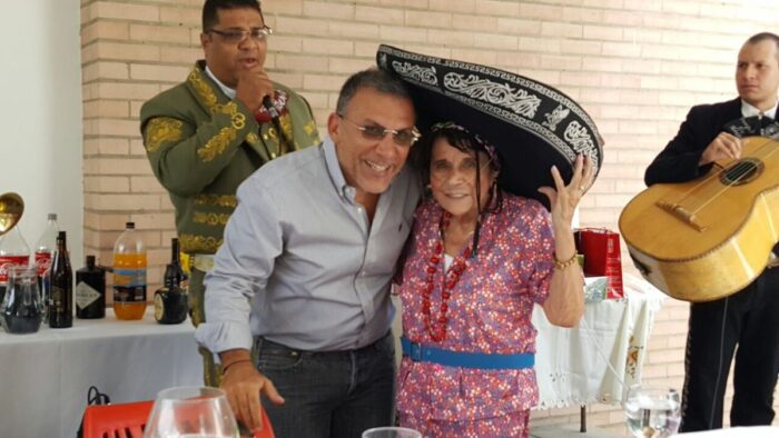  - Las madres humildes que tienen a sus hijos entre los candidatos presidenciales