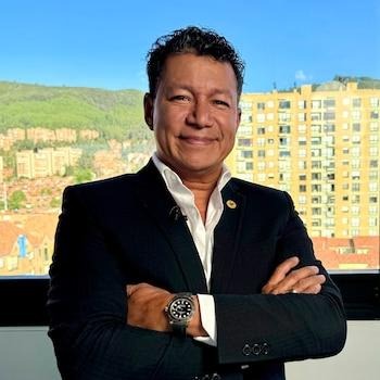  - La candidata presidencial que quiere sacar de la cárcel a David Murcia debe enfrentar los señalamientos a su marido 