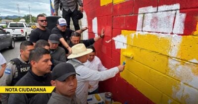 Ni con mil capas de pintura, el rodillo silenciador de Álvaro Uribe podrá borrar los falsos positivos
