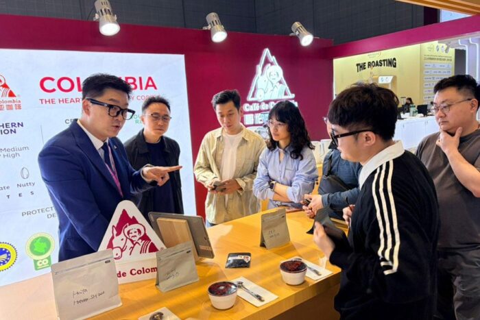  - La fórmula del empresario chino para hacer del café colombiano una bebida popular en el gigante asiático