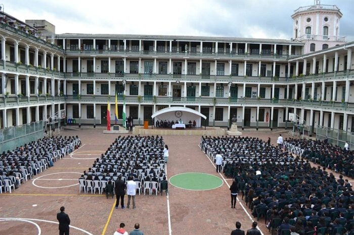La finca de Gacha a las afueras de Bogotá que Petro le entregó al mejor colegio público de Bogotá Gacha