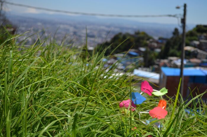 Los cerros orientales se están ahogando entre la basura y el olvido - Los cerros orientales se están ahogando entre la basura y el olvido