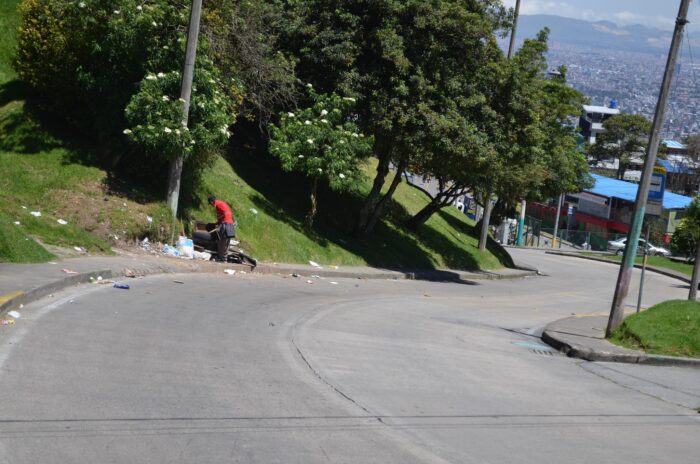 Los cerros orientales se están ahogando entre la basura y el olvido - Los cerros orientales se están ahogando entre la basura y el olvido