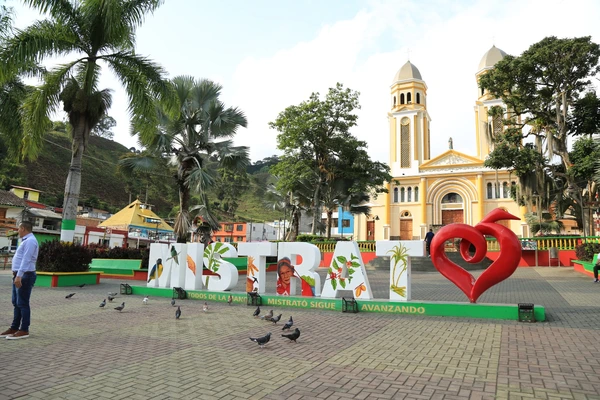 El pueblito del Eje Cafetero entre ríos y montañas que parece un paraíso hídrico y pocos conocen - El pueblito del Eje Cafetero entre ríos y montañas que parece un paraíso hídrico y pocos conocen