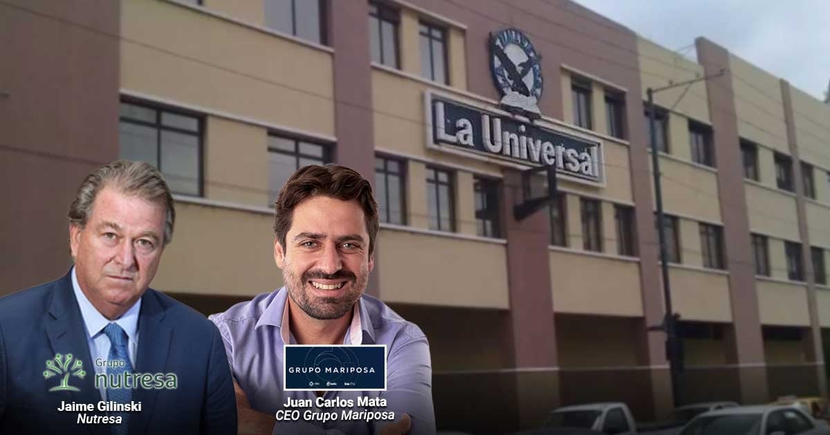 Two businessmen sit in front of a La Universal building; left is Jaime Gilinski (Nutresa), right is Juan Carlos Mata (Grupo Mariposa). - Gilinski se queda con las golosinas La Universal para afianzar a Nutresa en Ecuador