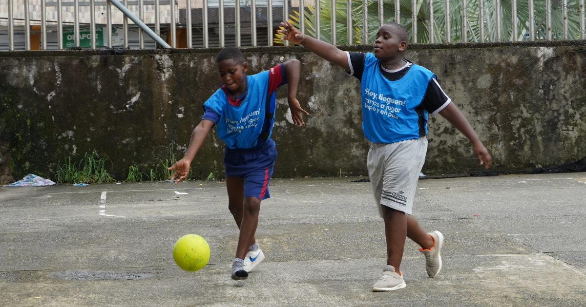 Niños y el deporte con ayuda de Aldeas Infantiles SOS - Cómo hacer de la fiesta mundialista la oportunidad para cuidar a los niños y niñas con el deporte