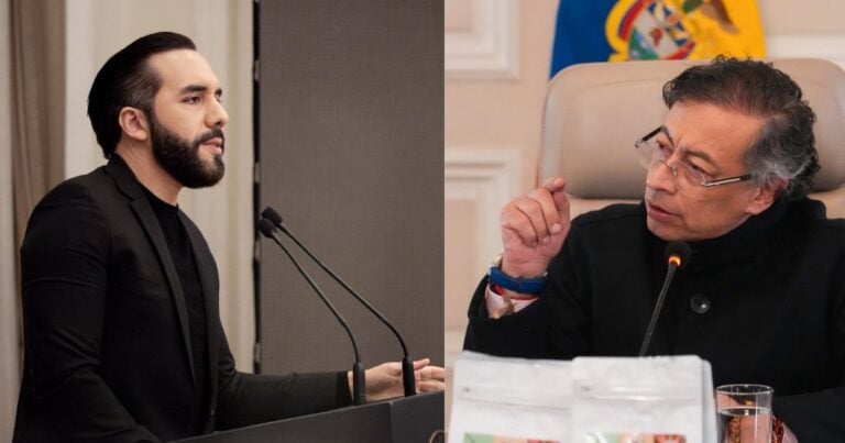 Las2orillas.co: Historias, voces y noticias de Colombia Two men in a split-screen: left, a bearded man in a black suit speaks at a podium with microphones; right, a man with glasses sits at a desk and gestures during a discussion. - Las2orillas.co: Historias, voces y noticias de Colombia