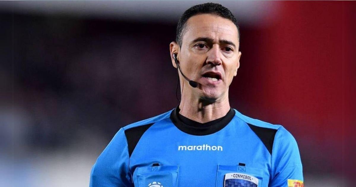El polémico árbitro colombiano que recibió el voto de confianza de la FIFA para abrir el Mundial - El polémico árbitro colombiano que recibió el voto de confianza de la FIFA para abrir el Mundial