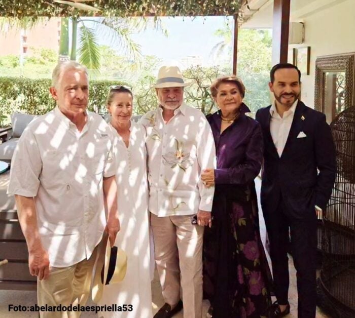 El cambio extremo de un abogado sibarita a un aguerrido político: Abelardo De la Espriellla familia de abelardo de la espriella