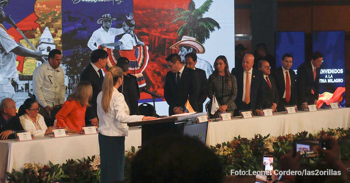  - El desplante de tres magistrados del Consejo Nacional Electoral con el presidente electo