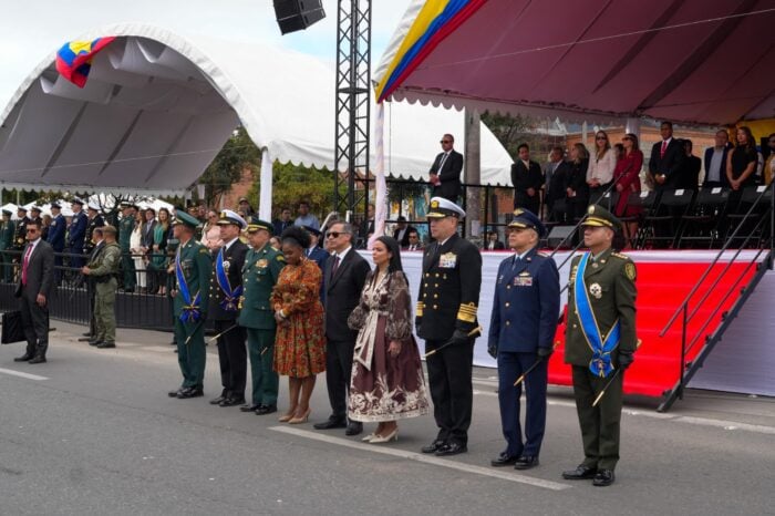  - Quiénes integran la cúpula militar que conformó Petro hace menos de un año y le rendirá honores al Tigre en Cali