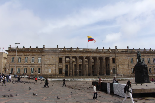 El abogado del Tolima que frenó al decreto de Petro que le bajaba 18 millones mensuales a los congresistas - El abogado del Tolima que frenó al decreto de Petro que le bajaba 18 millones mensuales a los congresistas