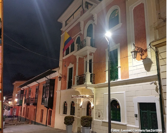  - Un lujoso hotel de Sarmiento y un pequeño edificio en el centro son los preferidos de los políticos en Bogotá