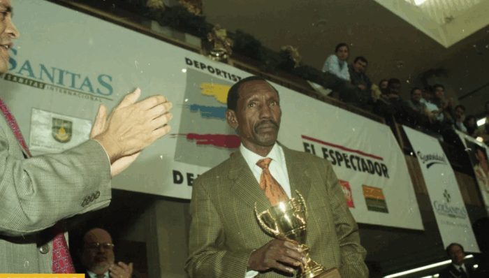 Así pasa la vejez Pambelé, el campeón mundial al que se le apagaron las luces del éxito - Así pasa la vejez Pambelé, el campeón mundial al que se le apagaron las luces del éxito