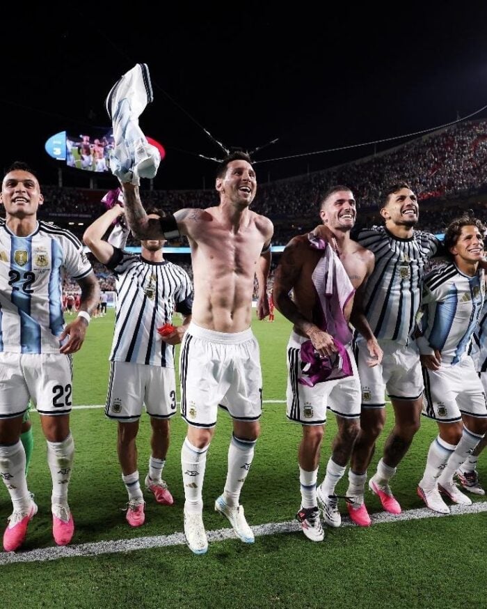 El colombiano que no jugó con la Selección y aparece entre los 10 mejores futbolistas del torneo, según la FIFA - El colombiano que no jugó con la Selección y aparece entre los 10 mejores futbolistas del torneo, según la FIFA