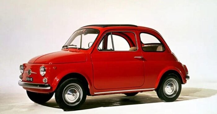El pequeño topolino que nació en Italia hace un siglo regresa como carro oficial del Vaticano - El pequeño topolino que nació en Italia hace un siglo regresa como carro oficial del Vaticano